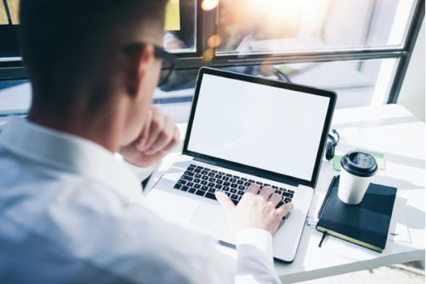 ウェブサイトのローカリ ゼーション